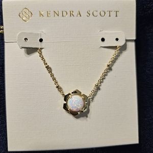 Kendra Scott Susie short necklace NWT
